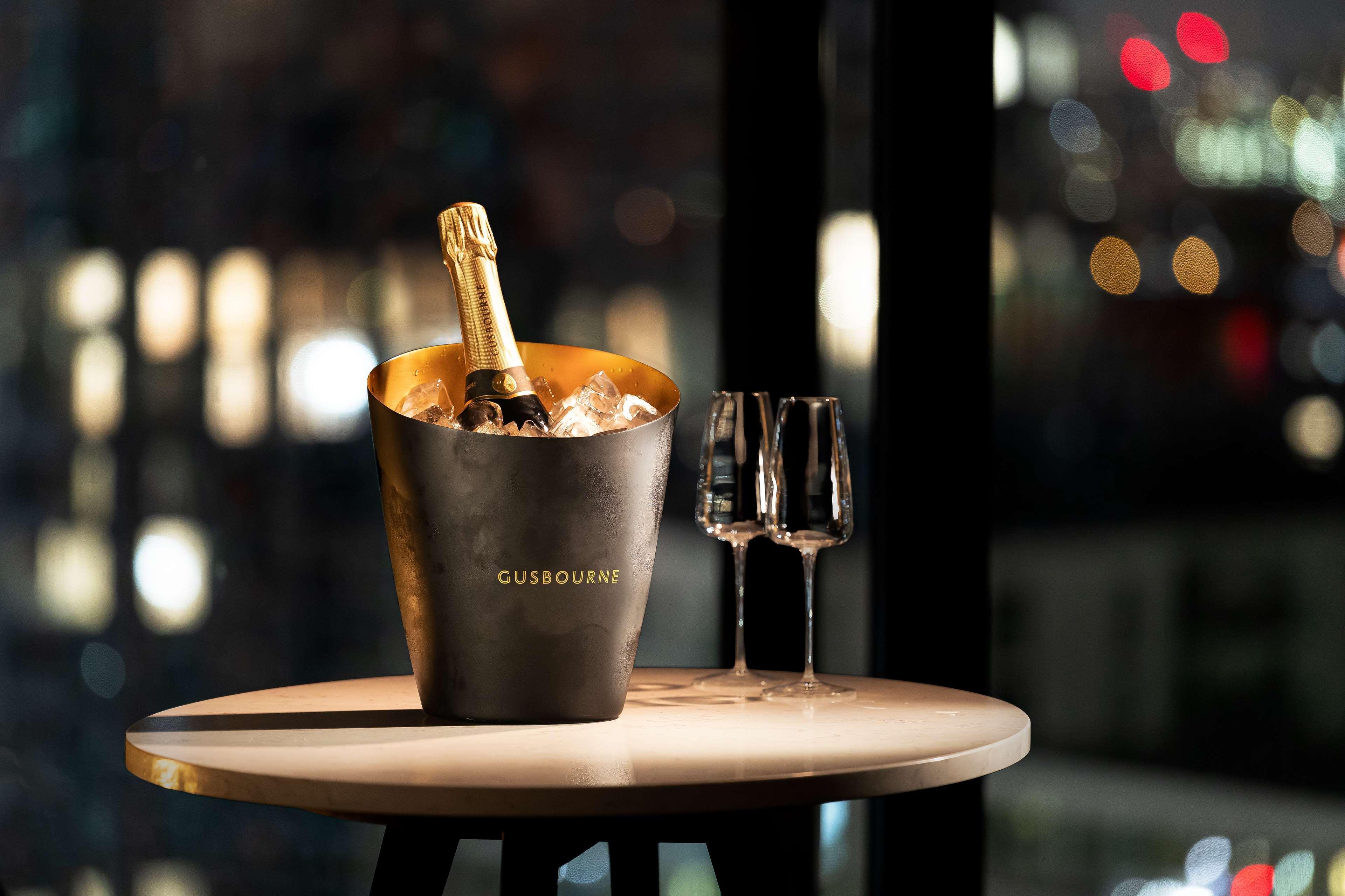 The Gantry London Curio Collection By Hilton Hotel Exterior foto